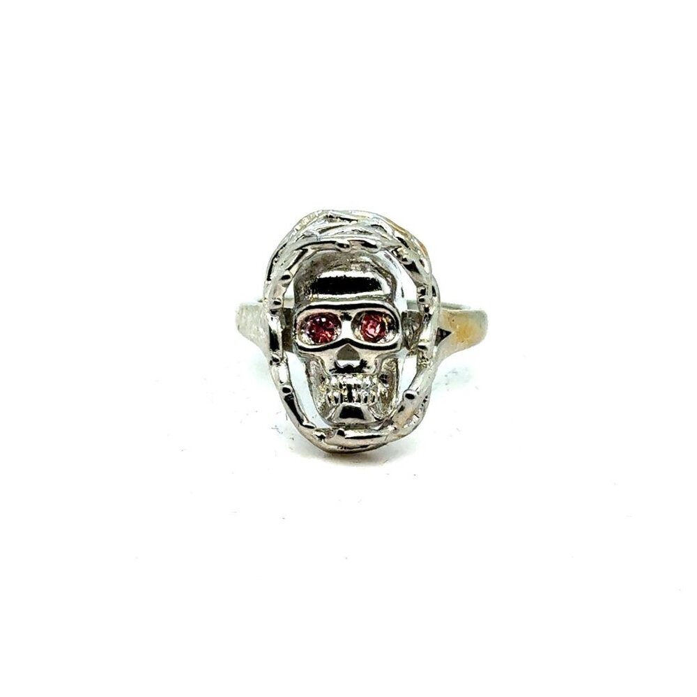 Pink Eyes Small‎ Skull Ring